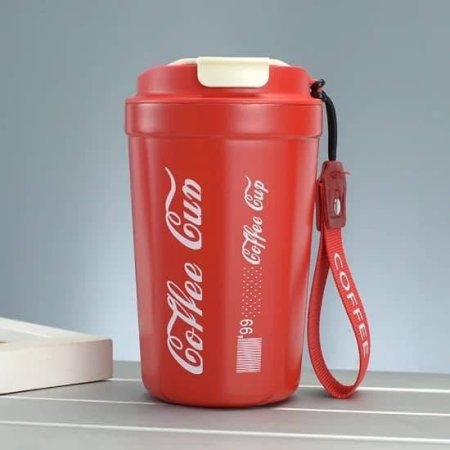 أحمر